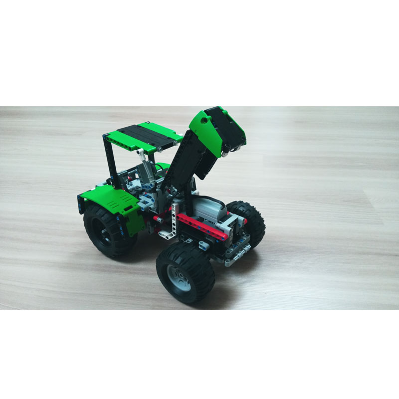 Urban Farming Usa - MOC-80667 Model Blok Bangunan Traktor Pertanian